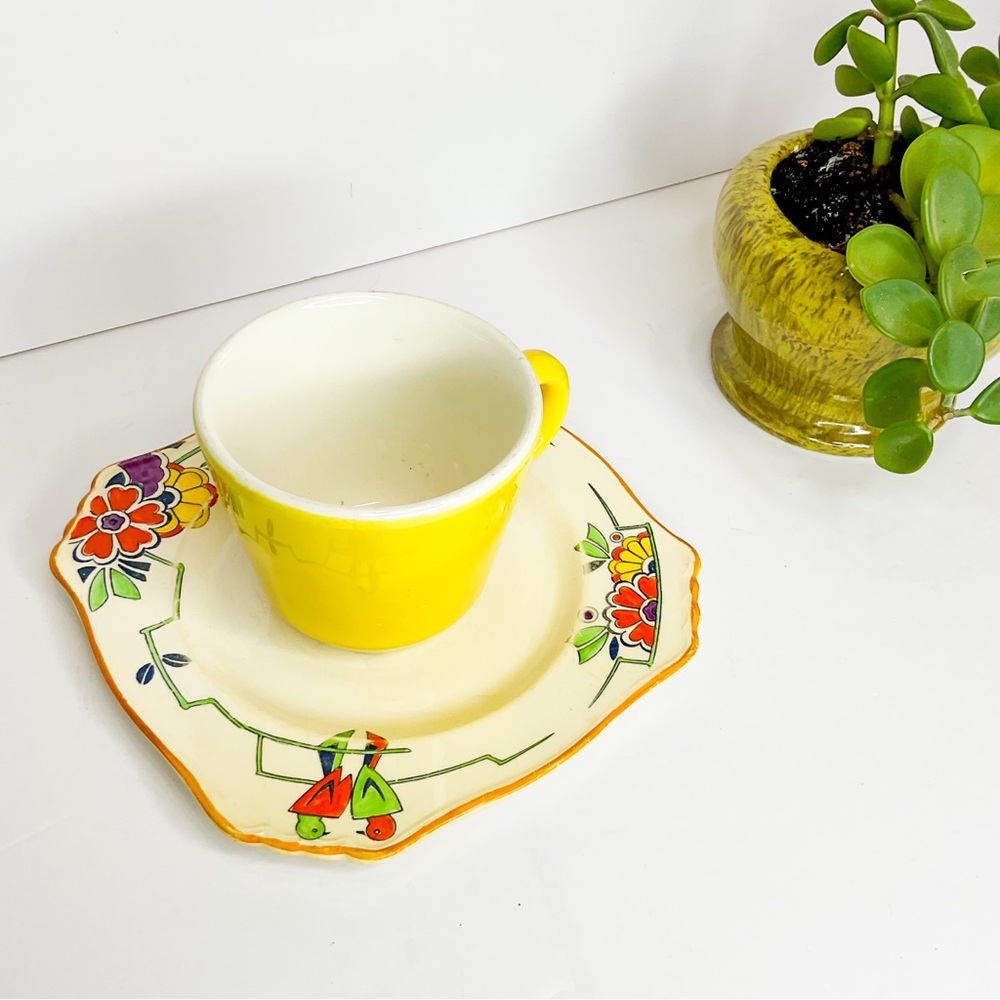 Vintage Art Deco Grimwades Bone China Floral Saucer With Yellow Mug - Picture 9 of 9